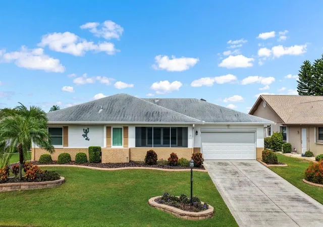 Photo 1 of Single family home for sale at 1519 Fort Duquesna Dr, Sun City Center, FL 33573 | MLS# TB8545763 | Listing updated on 2026-10-07