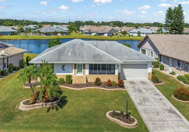 Photo 3 of Single family home for sale at 1519 Fort Duquesna Dr, Sun City Center, FL 33573 | MLS# TB8545763 | Listing updated on 2026-10-07