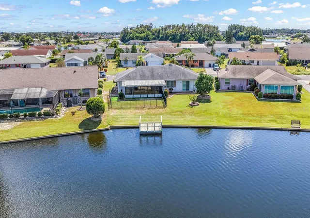 Photo 4 of Single family home for sale at 1519 Fort Duquesna Dr, Sun City Center, FL 33573 | MLS# TB8545763 | Listing updated on 2026-10-07
