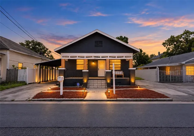 Photo 1 of Single family home for sale at 2217 Corrine St, Tampa, FL 33605 | MLS# TB8545769 | Listing updated on 2026-09-14