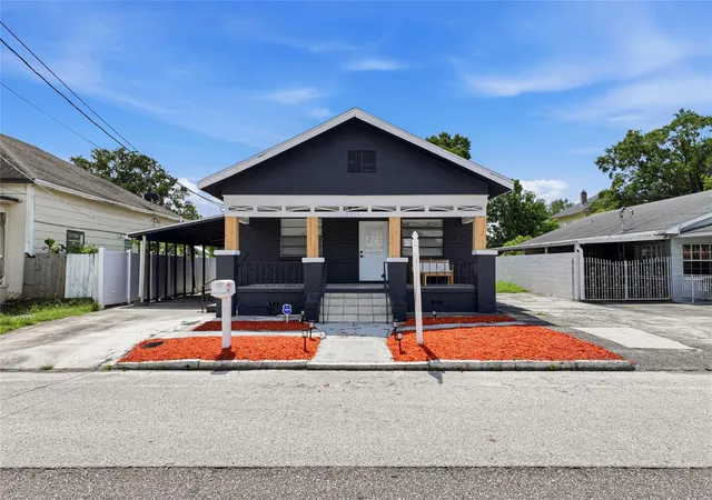 Photo 2 of Single family home for sale at 2217 Corrine St, Tampa, FL 33605 | MLS# TB8545769 | Listing updated on 2026-09-14