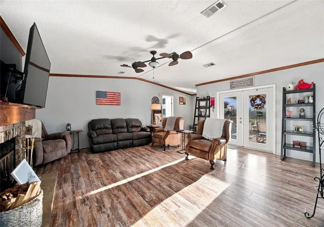 Photo 4 of Manufactured home for sale at 3102 Porter Rd, Lithia, FL 33547 | MLS# TB8545783 | Listing updated on 2026-09-20