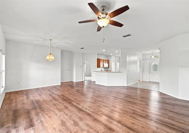 Photo 4 of Single family home for sale at 448 Sorrento Rd, Kissimmee, FL 34759 | MLS# S5156975 | Listing updated on 2026-09-06