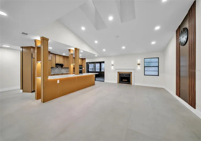 Photo 3 of Single family home for sale at 2185 Little Brk Ln, Clearwater, FL 33763 | MLS# TB8545796 | Listing updated on 2026-10-20