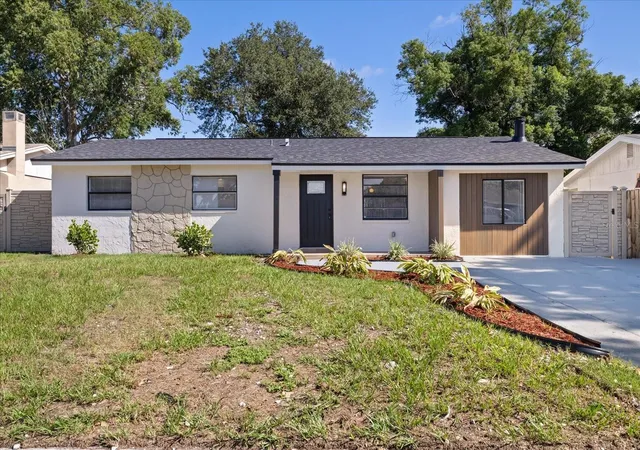 Single family home for sale at 8231 82nd Avenue, SEMINOLE, FL 33777 | MLS# TB8545797