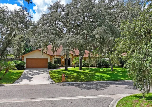 Photo 2 of Single family home for sale at 2715 Laurel Oak Dr, Plant City, FL 33566 | MLS# TB8545802 | Listing updated on 2026-09-06