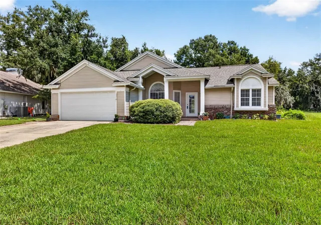 Photo 2 of Single family home for sale at 3318 Silverpond Dr, Plant City, FL 33566 | MLS# TB8545809 | Listing updated on 2026-09-05