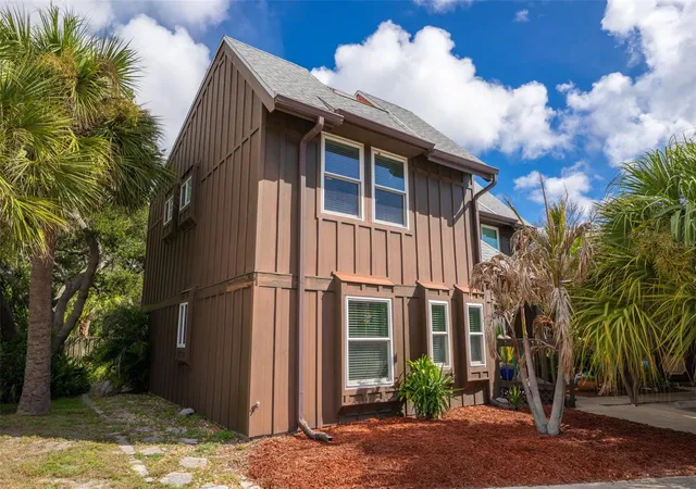 Photo 3 of Condo for sale at 8500 Rosalind Ave #1, Cape Canaveral, FL 32920 | MLS# O6439368 | Listing updated on 2026-09-05
