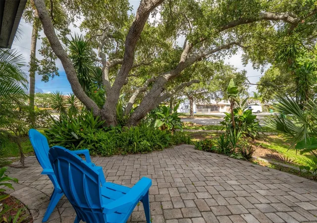 Listing Photo 4 - Condo for sale in building located at 8500 Rosalind Ave, Cape Canaveral, FL 32920 - Unit #1