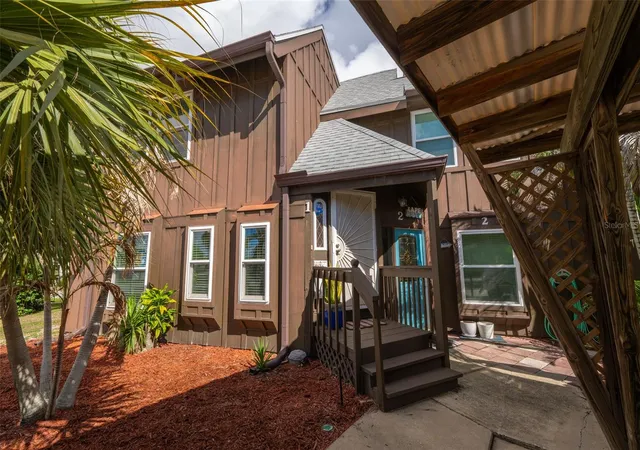 Listing Photo 5 - Condo for sale in building located at 8500 Rosalind Ave, Cape Canaveral, FL 32920 - Unit #1