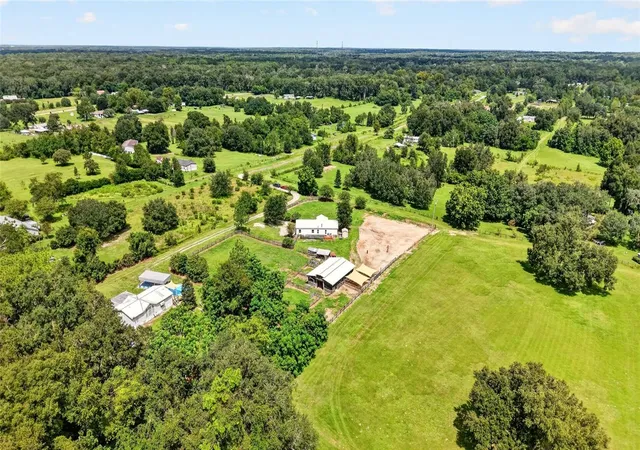 Photo 1 of Manufactured home for sale at 4256 Se 150th Street, Summerfield, FL 34491 | MLS# OM731751 | Listing updated on 2026-09-23