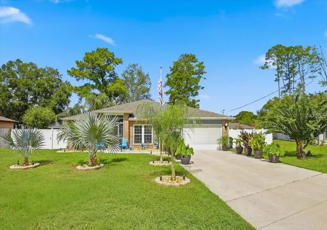Photo 1 of Single family home for sale at 7 Ran Bay Pl, Palm Coast, FL 32164 | MLS# FC321238 | Listing updated on 2026-09-17