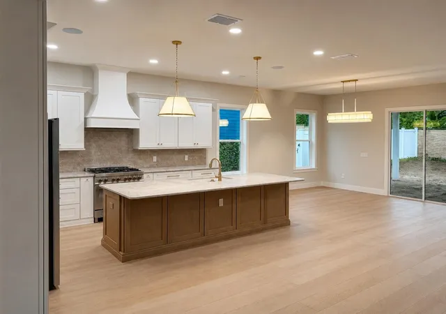 Photo 2 of Single family home for sale at 1911 SE 27th Road, Ocala, FL 34471 | MLS# OM731757 | Listing updated on 2026-09-05