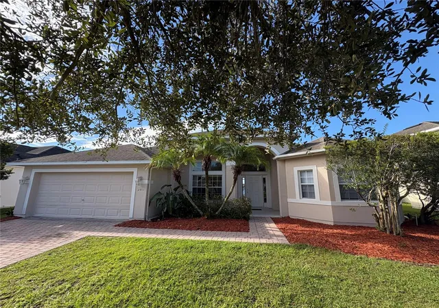 Photo 1 of Single family home for sale at 2911 Sweetspire Cir, Kissimmee, FL 34746 | MLS# G5117417 | Listing updated on 2026-10-01