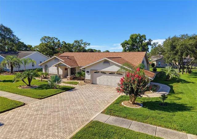 Photo 3 of Single family home for sale at 13446 Newcastle Ave, Spring Hill, FL 34609 | MLS# W7889241 | Listing updated on 2026-09-06