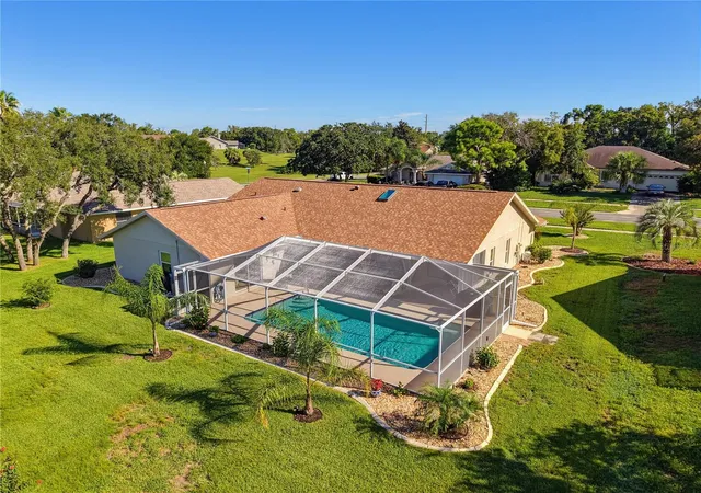 Photo 4 of Single family home for sale at 13446 Newcastle Ave, Spring Hill, FL 34609 | MLS# W7889241 | Listing updated on 2026-09-06