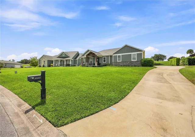 Photo 2 of Single family home for sale at 3532 Ridge View Ln, Lake Wales, FL 33898 | MLS# S5156992 | Listing updated on 2026-09-21
