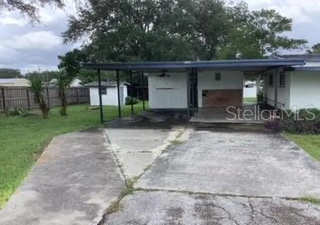 Photo 3 of Manufactured home for sale at 16315 SE 95th Court, Summerfield, FL 34491 | MLS# OM731758 | Listing updated on 2026-09-05