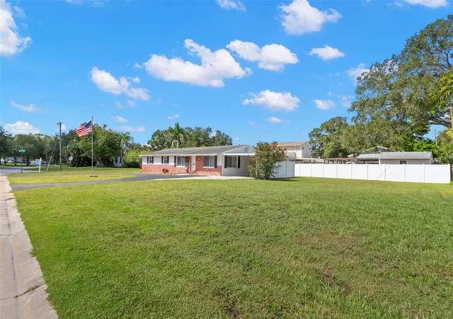 Photo 3 of Single family home for sale at 6100 Woodrow Wilson Blvd NE, Saint Petersburg, FL 33703 | MLS# TB8545895 | Listing updated on 2026-10-16