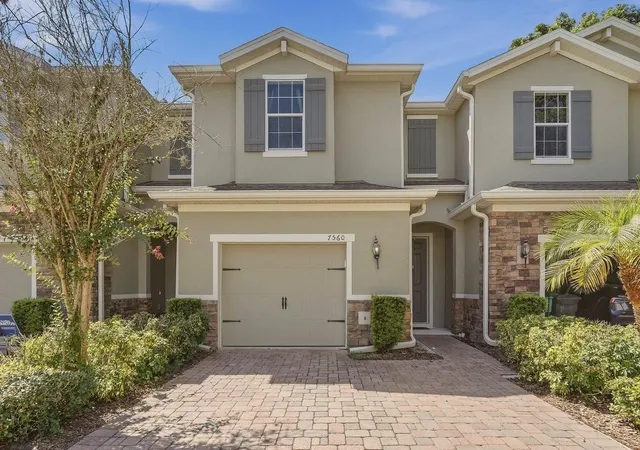 Photo 1 of Townhouse for sale at 7560 Aloma Pines Ct, Winter Park, FL 32792 | MLS# O6439431 | Listing updated on 2026-10-07