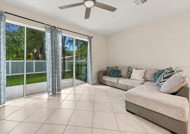 Photo 4 of Townhouse for sale at 7560 Aloma Pines Ct, Winter Park, FL 32792 | MLS# O6439431 | Listing updated on 2026-10-07