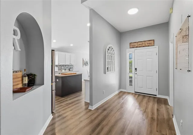 Photo 3 of Single family home for sale at 229 Pima Trl, Groveland, FL 34736 | MLS# S5156994 | Listing updated on 2026-09-15