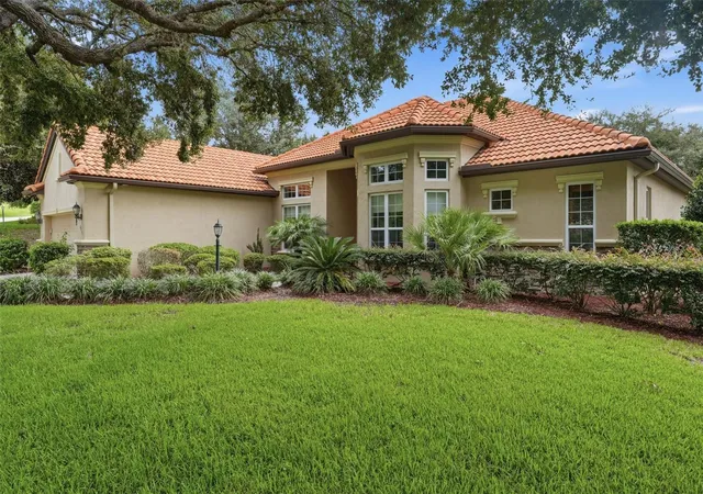 Photo 4 of Single family home for sale at 1910 N Eagle Chase Dr, Hernando, FL 34442 | MLS# OM731765 | Listing updated on 2026-10-09