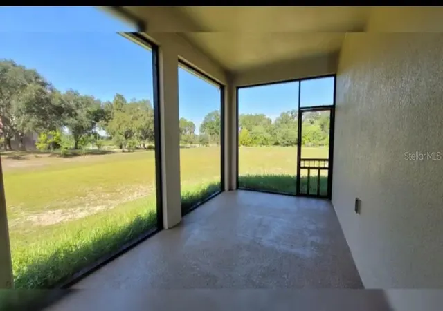 Photo 3 of Single family home for sale at 380 Lake Smart Cir, Winter Haven, FL 33881 | MLS# G5117422 | Listing updated on 2026-09-06