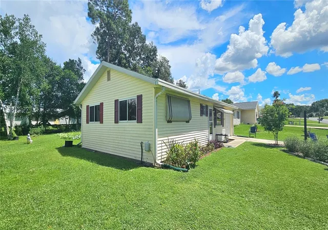Photo 3 of Single family home for sale at 11145 SW 79th Avenue, Ocala, FL 34476 | MLS# OM731770 | Listing updated on 2026-09-07