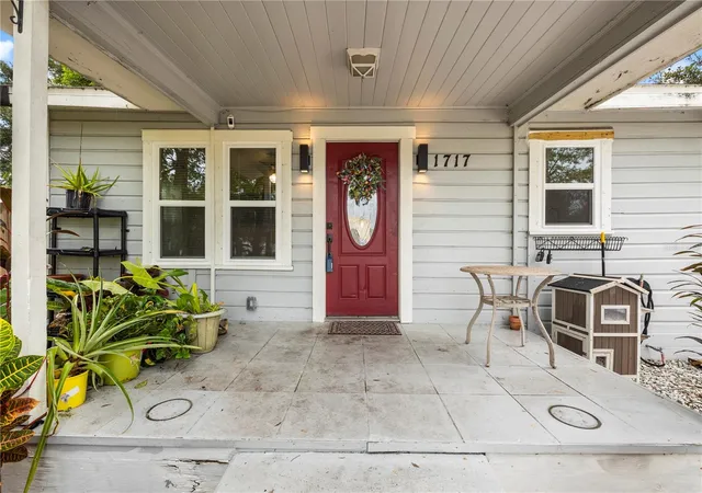 Photo 4 of Single family home for sale at 1717 W Mohawk Ave, Tampa, FL 33603 | MLS# TB8545915 | Listing updated on 2026-09-25
