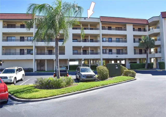 Photo 2 of Condo for sale at 103 1st Street E #306, Saint Petersburg, FL 33715 | MLS# TB8545917 | Listing updated on 2026-09-14