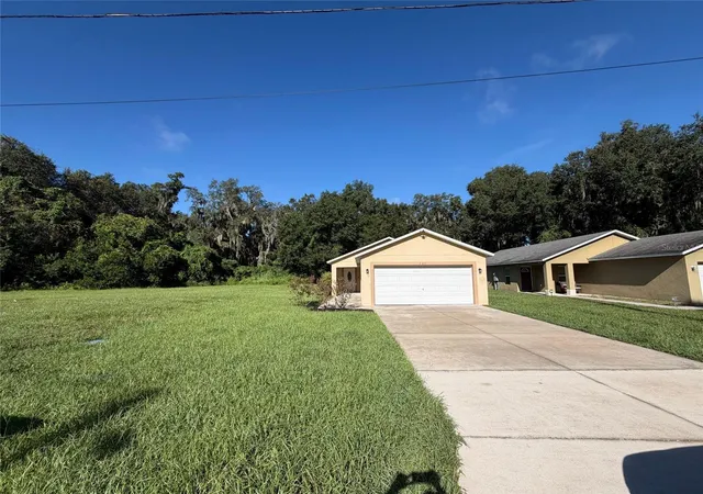 Photo 1 of Single family home for sale at 705 5th Street, Wildwood, FL 34785 | MLS# O6439448 | Listing updated on 2026-09-20