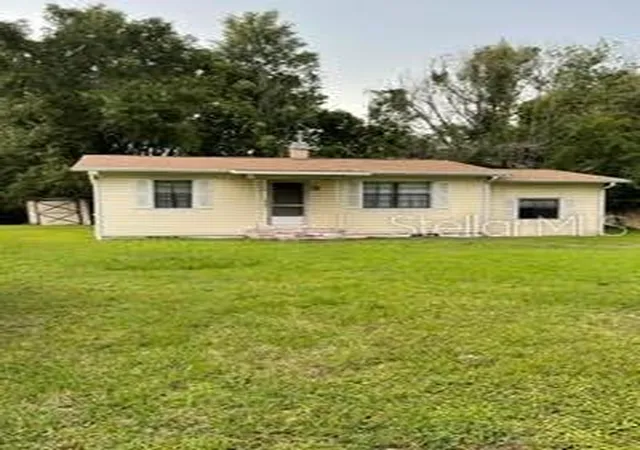 Photo 2 of Single family home for sale at 6281 Se Hames Rd, Belleview, FL 34420 | MLS# OM731773 | Listing updated on 2026-09-05