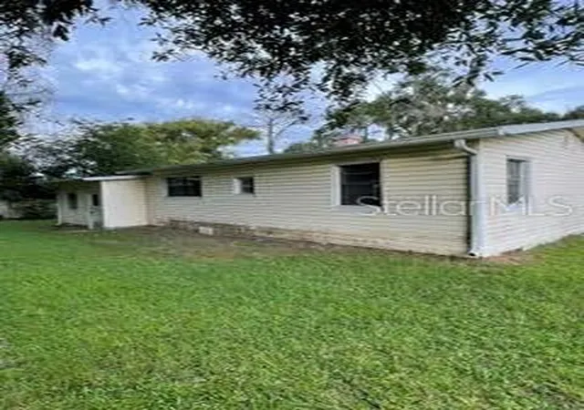 Photo 4 of Single family home for sale at 6281 SE Hames Rd, Belleview, FL 34420 | MLS# OM731773 | Listing updated on 2026-09-05