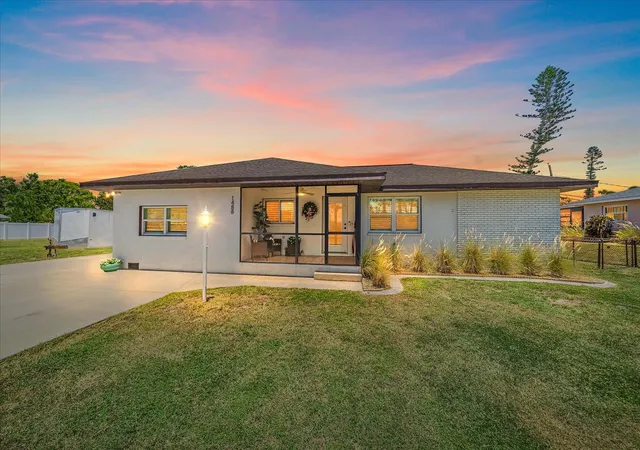 Photo 1 of Single family home for sale at 1488 Jupiter Rd, Venice, FL 34293 | MLS# A4705191 | Listing updated on 2026-09-16