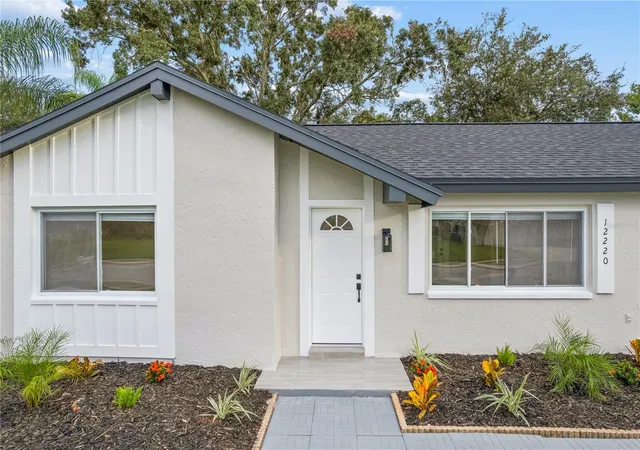 Photo 4 of Single family home for sale at 12220 Meadowbrook Ln, Hudson, FL 34667 | MLS# W7889247 | Listing updated on 2026-10-06