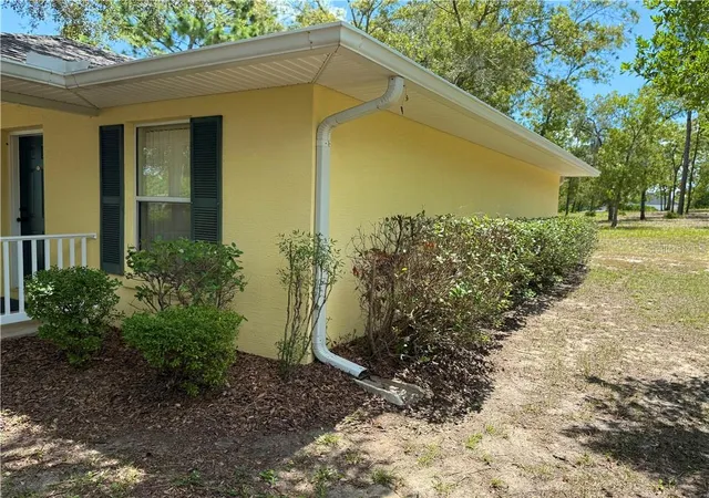 Photo 4 of Sale Pending at 996 W Colbert Ct, Beverly Hills, FL 34465 | MLS# CC847311 | Listing updated on 2026-10-08