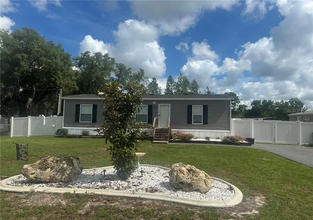 Single family home for sale at 7203 W Brady Ln, Homosassa, FL 34446 | MLS# CC855060
