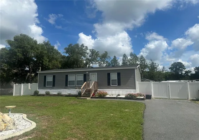 Photo 3 of Single family home for sale at 7203 W Brady Ln, Homosassa, FL 34446 | MLS# CC855060 | Listing updated on 2026-10-08