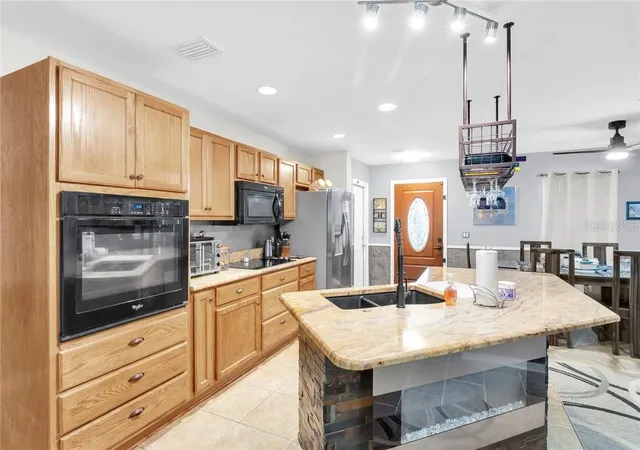 Photo 4 of Sale Pending at 11058 N Morrell Dr, Citrus Springs, FL 34434 | MLS# CC855256 | Listing updated on 2026-10-08
