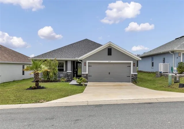 Photo 1 of Single family home for sale at 657 W Twisted Oaks Dr, Beverly Hills, FL 34465 | MLS# CC855490 | Listing updated on 2026-10-08