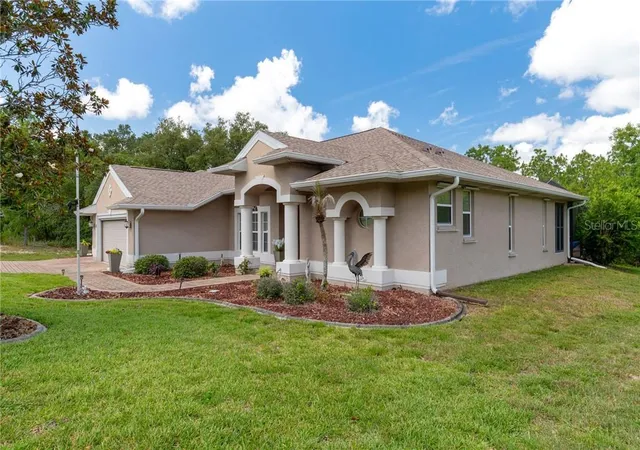 Photo 2 of Single family home for sale at 12 Hackberry Dr, Homosassa, FL 34446 | MLS# CC855809 | Listing updated on 2026-10-10