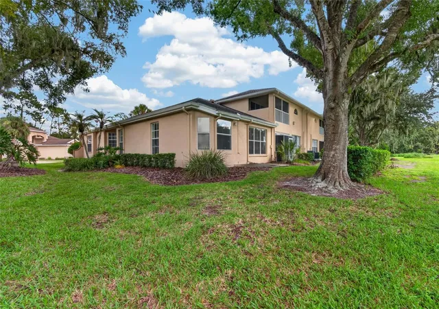 Listing Photo 2 - Condo for sale in building located at 2201 Preservation Dr, PLANT CITY, FL 33566 - Unit #0