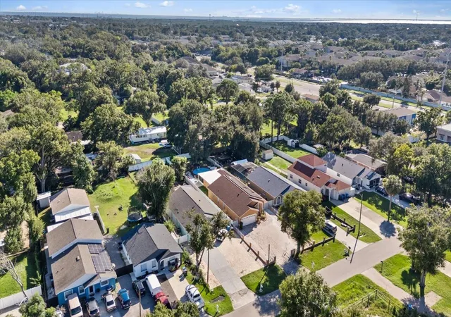 Photo 3 of Single family home for sale at 8712 Fountain Ave, Tampa, FL 33615 | MLS# TB8545943 | Listing updated on 2026-10-15