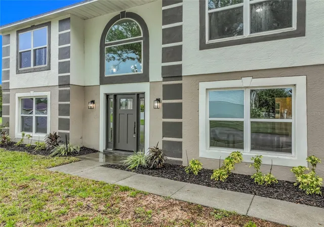 Photo 3 of Single family home for sale at 5039 Oak Tours Dr, Orlando, FL 32839 | MLS# TB8545945 | Listing updated on 2026-09-16