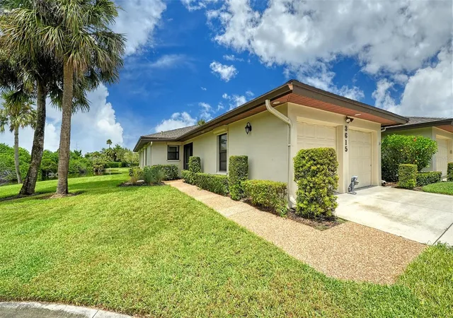 Photo 2 of Condo for sale at 3615 Muirfield Dr #3D, Sarasota, FL 34238 | MLS# A4705194 | Listing updated on 2026-09-14