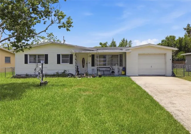 Single family home for sale at 53 S Fillmore St, Beverly Hills, FL 34465 | MLS# CC856245