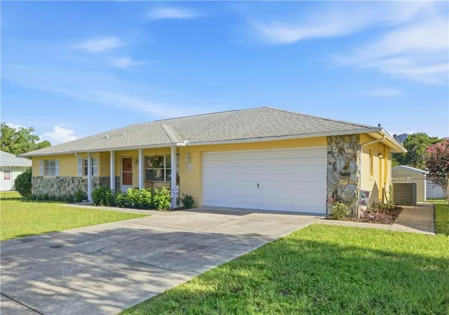 Single family home for sale at 671 W Buttonbush Dr, Beverly Hills, FL 34465 | MLS# CC856290