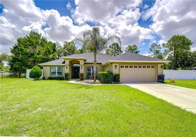 Photo 1 of Single family home for sale at 3358 Ponytail Ct, Spring Hill, FL 34609 | MLS# CC856418 | Listing updated on 2026-10-08