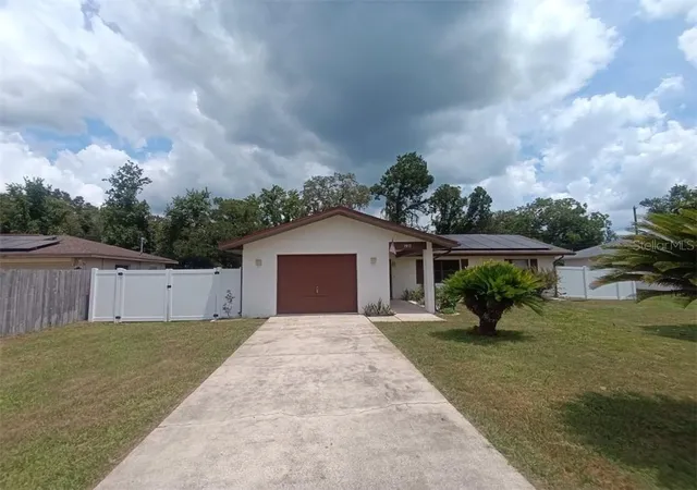 Single family home for sale at 2812 Madison St W, Inverness, FL 34453 | MLS# CC856624